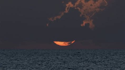 Scientists detect sign that a crucial ocean current is .